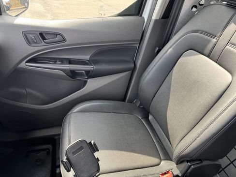 Used 2022 Ford Transit Connect XL image 8
