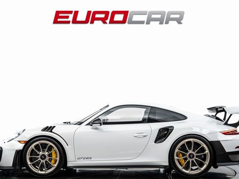 Used 2019 Porsche 911 GT2 RS image 2