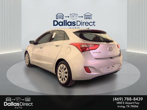 Used 2016 Hyundai Elantra GT FWD image 9