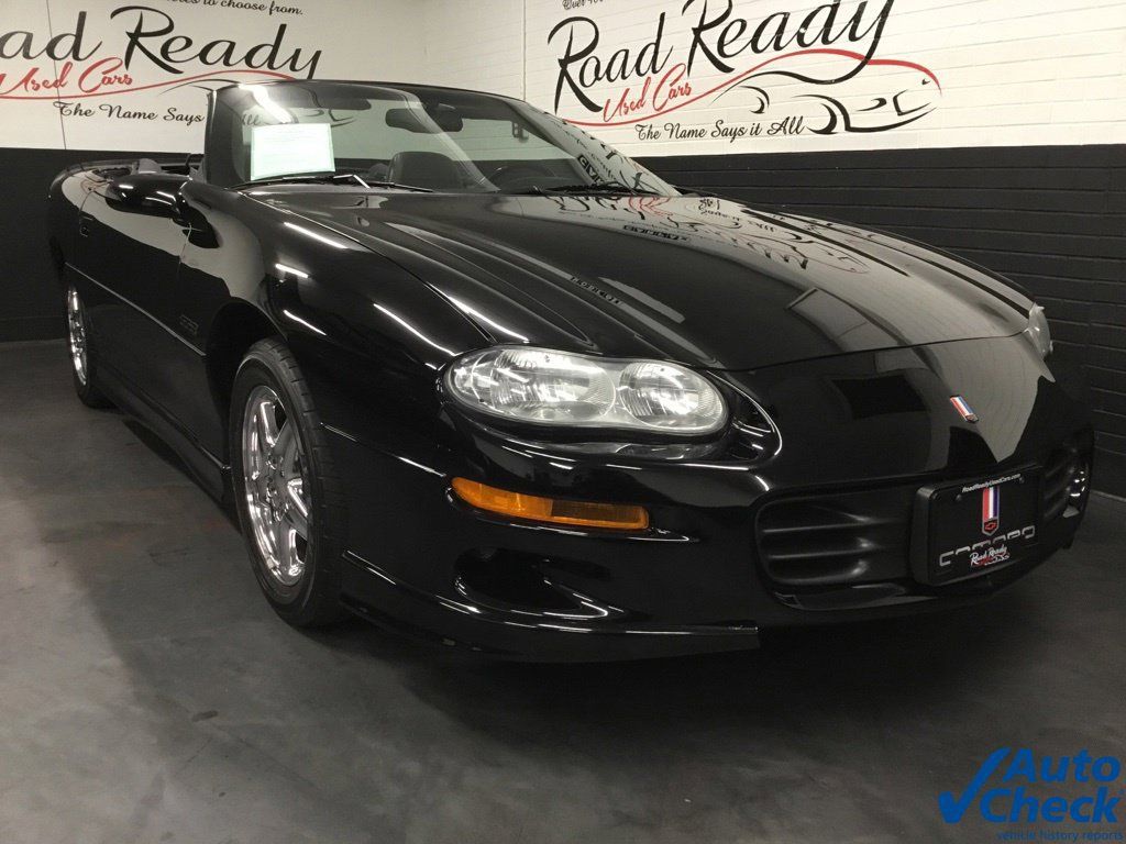 Used 2000 Chevrolet Camaro Z28 w/ Sport Appearance Pkg RWD image 3