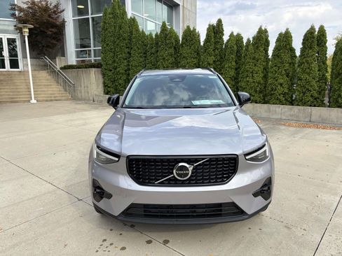 New 2026 Volvo XC40 B5 Plus w/ Protection Package Premier image 2