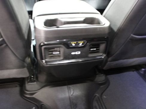 Used 2024 GMC Sierra 2500 AT4 w/ Technology Package image 45