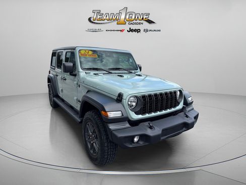 Used 2024 Jeep Wrangler Unlimited Sport AWD/4WD image 1
