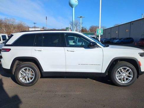 New 2026 Jeep Grand Cherokee Laredo X AWD/4WD image 3