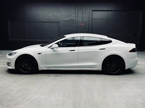Used 2016 Tesla Model S 90D AWD/4WD image 4