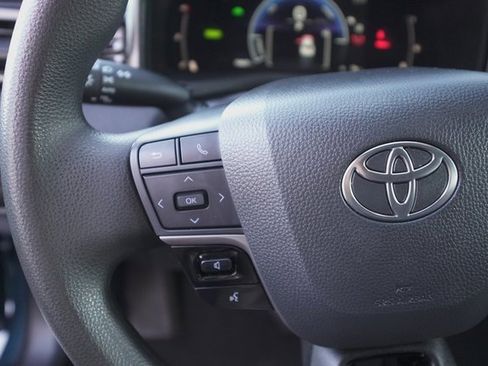 Certified 2025 Toyota Camry LE image 25