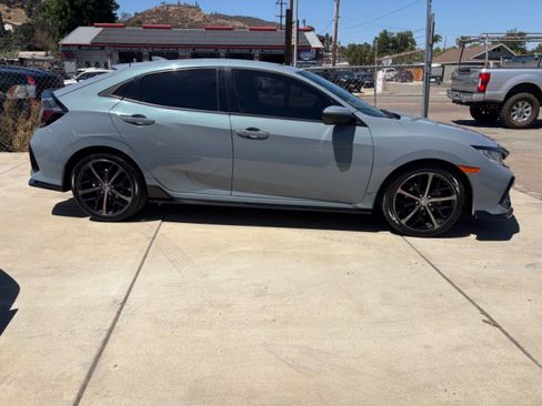 Used 2020 Honda Civic Sport image 6