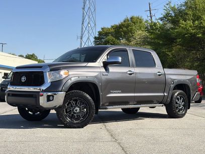 Used 2017 Toyota Tundra Limited w/ Limited Premium Package