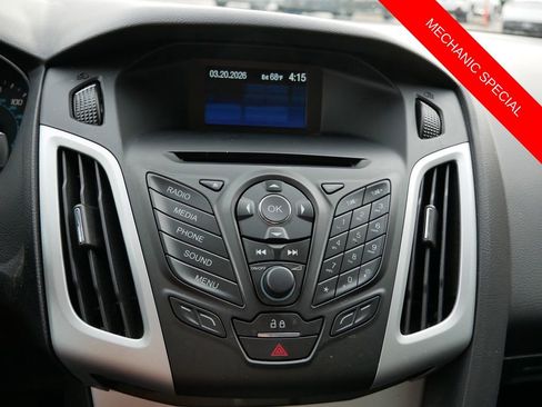 Used 2013 Ford Focus SE w/ SE Winter Pkg image 23