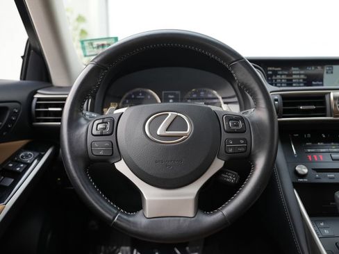 Used 2018 Lexus IS 300 AWD w/ Comfort Package image 41