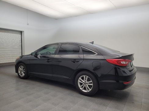 Used 2017 Hyundai Sonata SE image 3