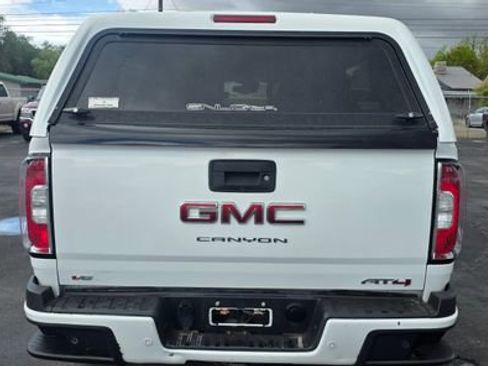 Used 2021 GMC Canyon AT4 w/ Driver Alert Package AWD/4WD image 5
