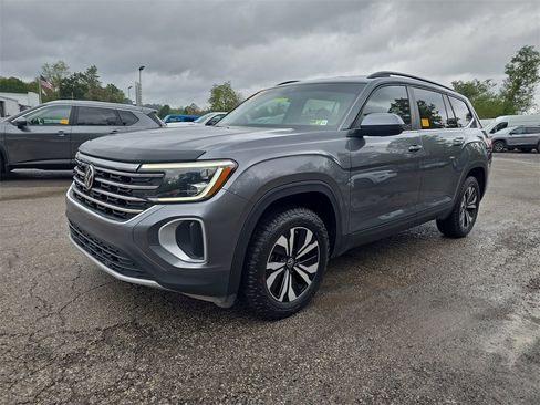 Used 2024 Volkswagen Atlas SE image 9