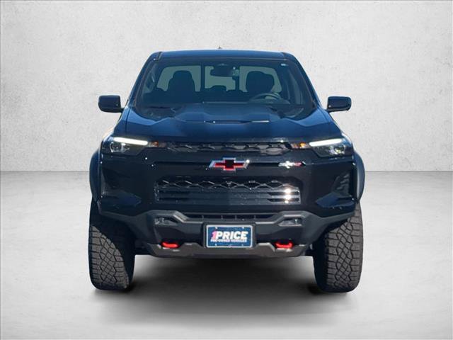 Used 2024 Chevrolet Colorado ZR2 w/ Technology Package AWD/4WD image 2