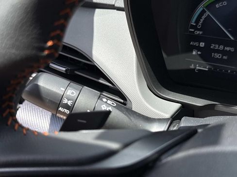 New 2026 Subaru Crosstrek 2.5i Limited w/ Crosstrek Mirror Package AWD/4WD image 40