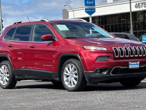 Used 2015 Jeep Cherokee Limited image 6