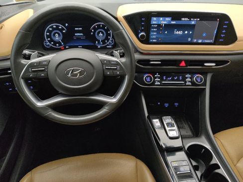 Used 2021 Hyundai Sonata Limited w/ Preferred Accessory Package FWD image 22