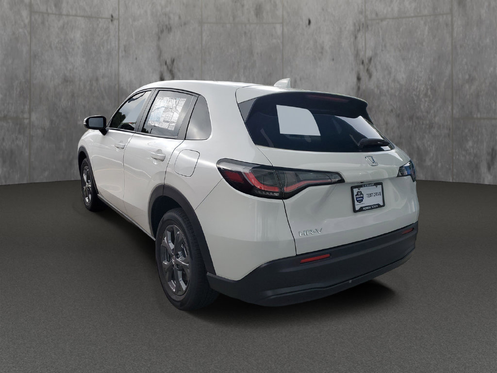 New 2027 Honda HR-V LX image 4