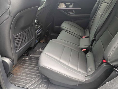 Used 2024 Mercedes-Benz GLS 450 4MATIC image 19