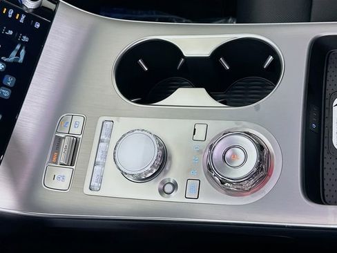 New 2026 Genesis GV70 2.5T Advanced image 15