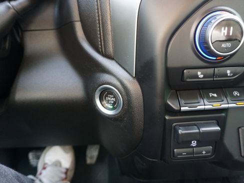 Used 2019 Chevrolet Silverado 1500 RST image 20