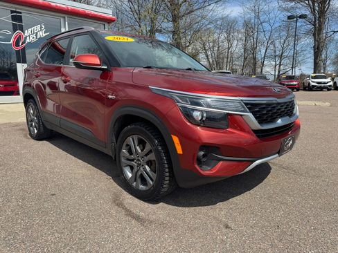 Used 2021 Kia Seltos S AWD/4WD image 2