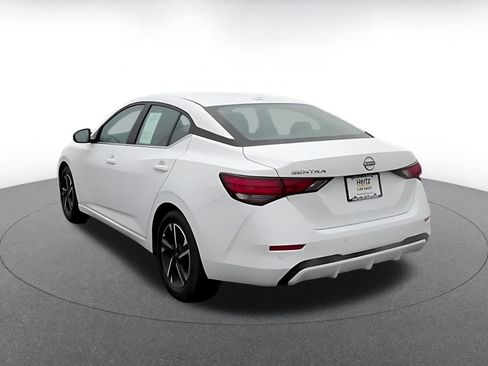 Used 2025 Nissan Sentra SV image 11