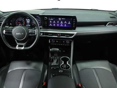 Used 2023 Kia K5 GT-Line image 11
