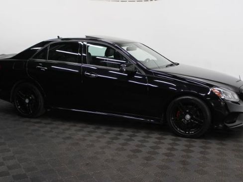 Used 2015 Mercedes-Benz E 350 4MATIC image 3