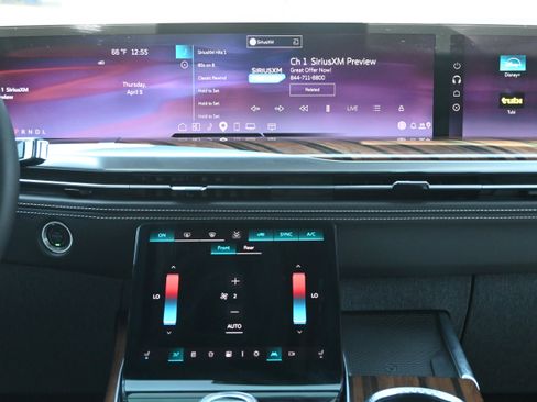 Used 2026 Cadillac Escalade Platinum Sport w/ LPO, ONYX Package image 5