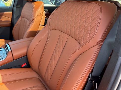 New 2026 BMW X7 xDrive40i AWD/4WD image 18