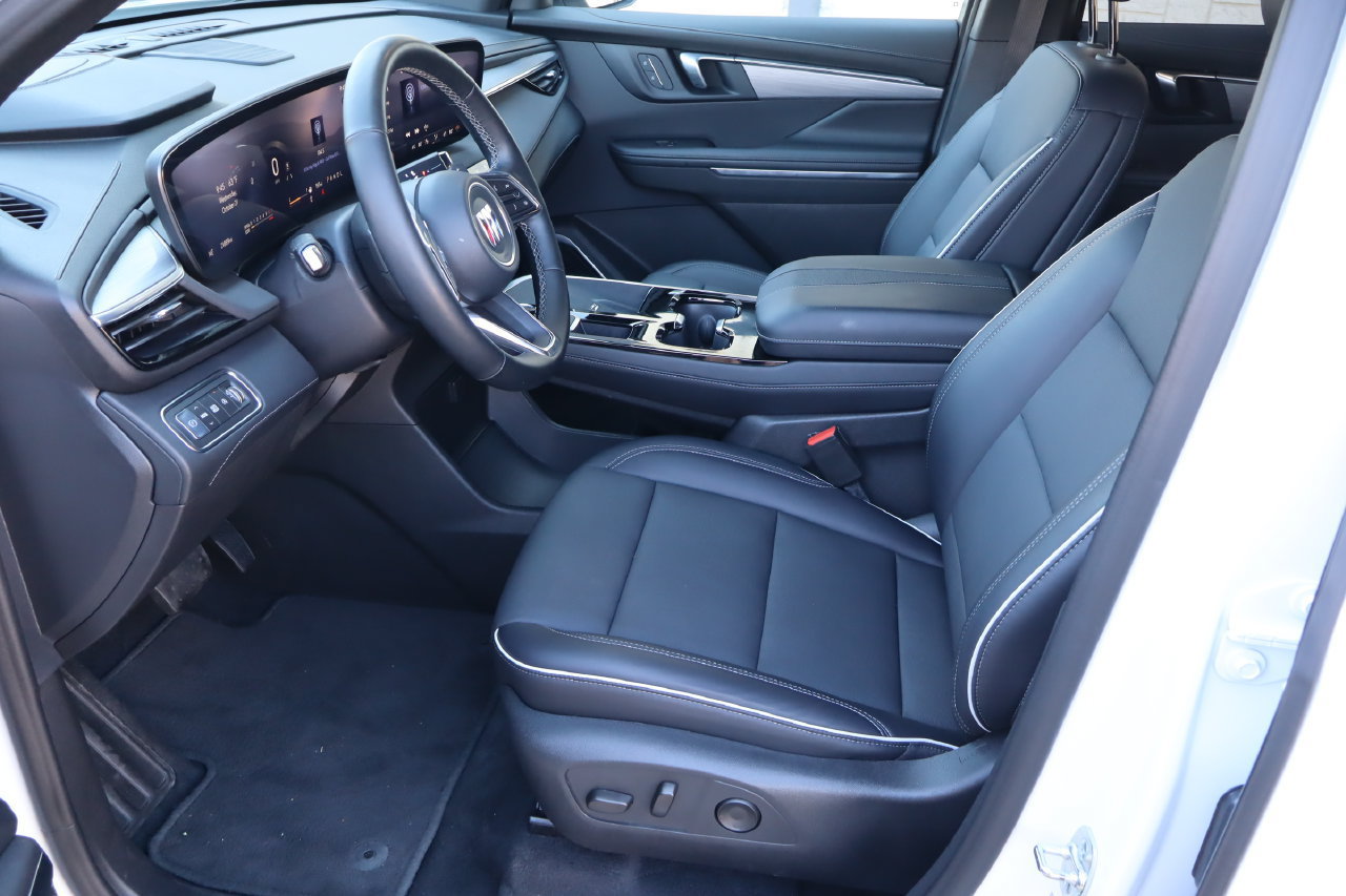 Used 2026 Buick Enclave Preferred FWD image 16