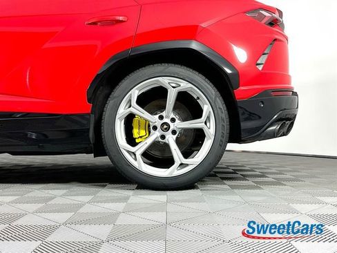 Used 2020 Lamborghini Urus image 51