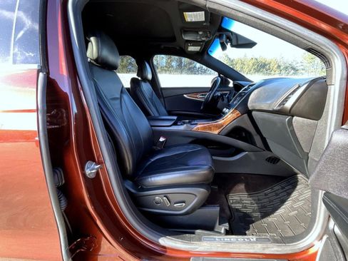 Used 2016 Lincoln MKX Reserve w/ Climate Package image 16