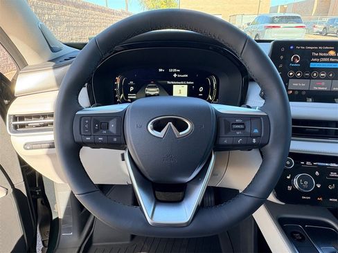 New 2026 INFINITI QX60 Luxe image 15