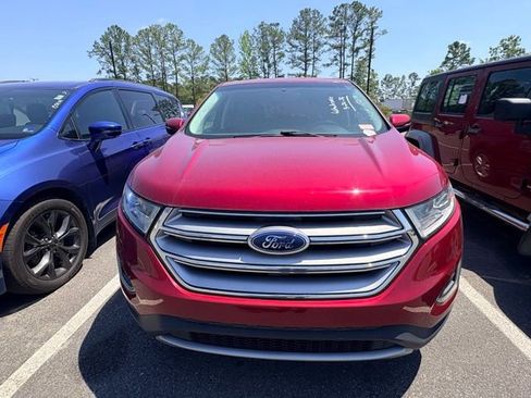 Used 2018 Ford Edge SEL w/ Equipment Group 201A FWD image 2