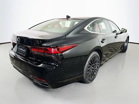Used 2026 Lexus LS 500 AWD w/ Accessory Package (2T) image 7