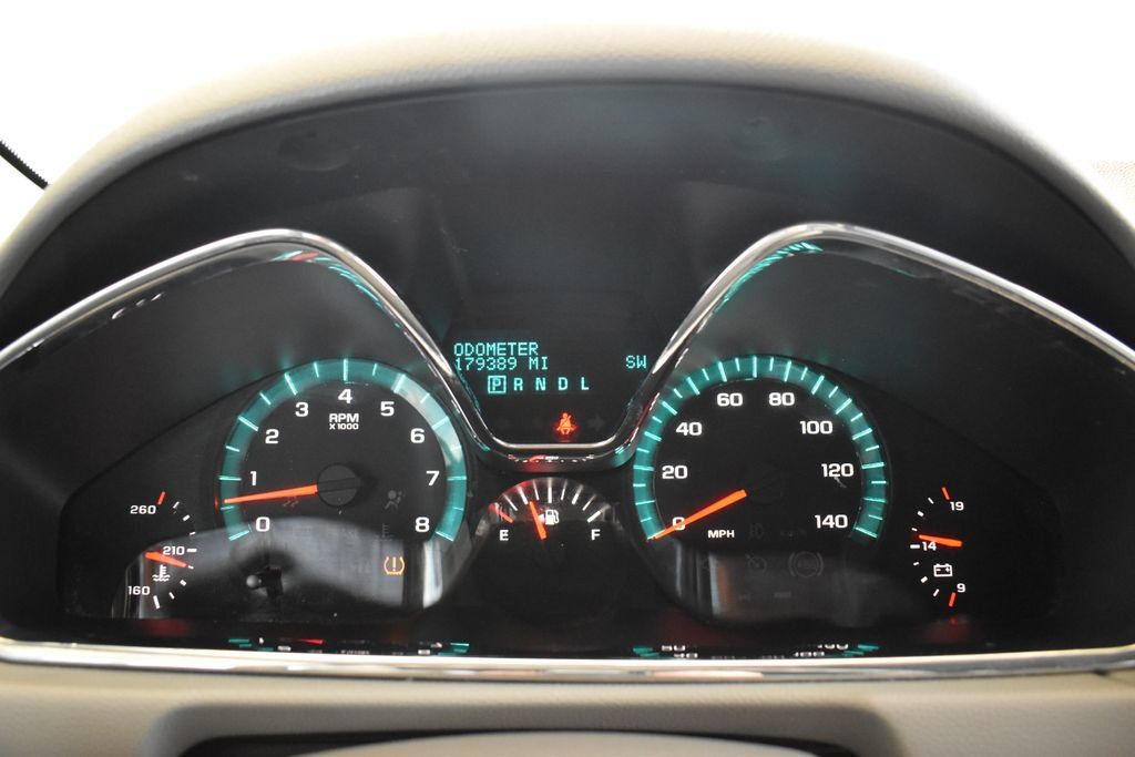 Used 2017 Chevrolet Traverse LS FWD image 17