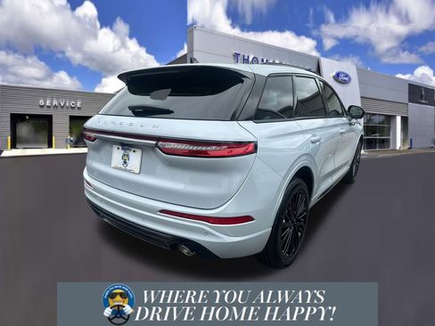 New 2026 Lincoln Corsair Reserve image 4