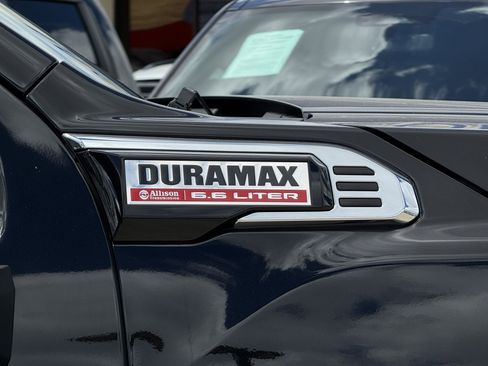 Used 2024 GMC Sierra 2500 Denali w/ Denali Reserve Package image 5