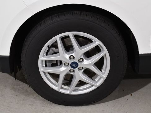 Used 2022 Ford Edge SEL w/ Convenience Package AWD/4WD image 24