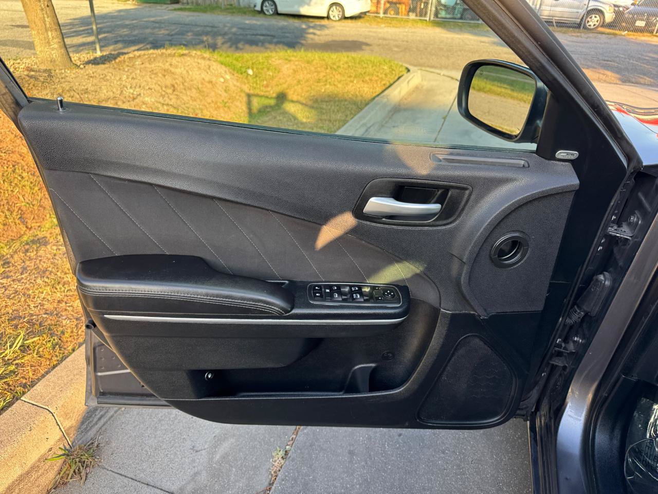 Used 2018 Dodge Charger R/T RWD image 12