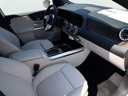 New 2026 Mercedes-Benz GLA 250 4MATIC image 13