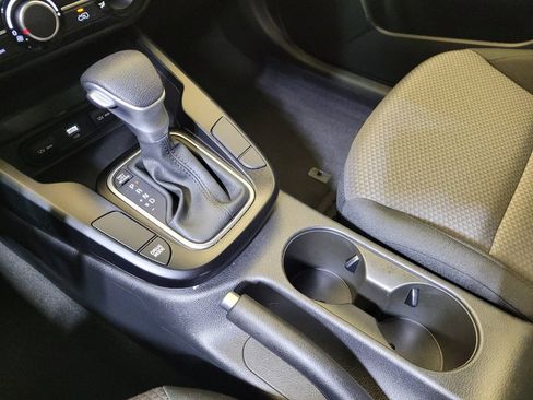 Used 2025 Kia Soul LX w/ LX Technology Package image 26