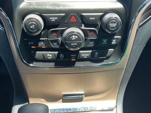 Used 2016 Jeep Grand Cherokee Limited image 29