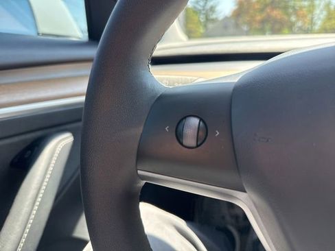 Used 2022 Tesla Model 3 Long Range AWD/4WD image 26
