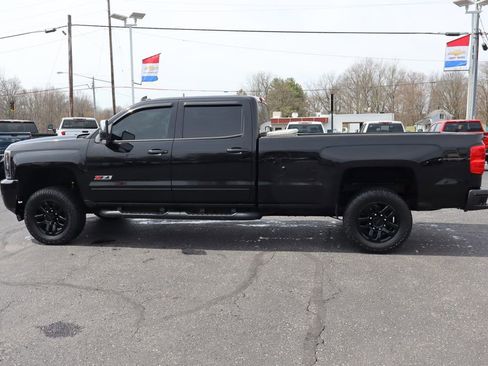 Used 2019 Chevrolet Silverado 2500 LT w/ Midnight Edition image 25