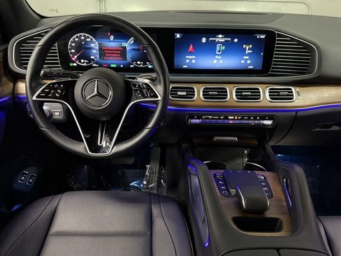 Used 2025 Mercedes-Benz GLE 450e 4MATIC image 37