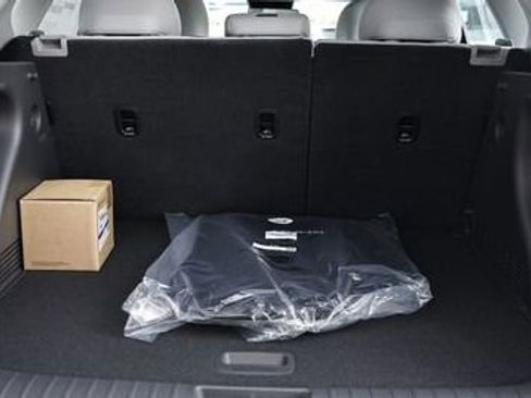 New 2026 Hyundai Kona SE image 6