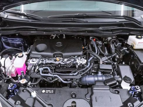 Used 2023 Toyota Sienna LE image 28